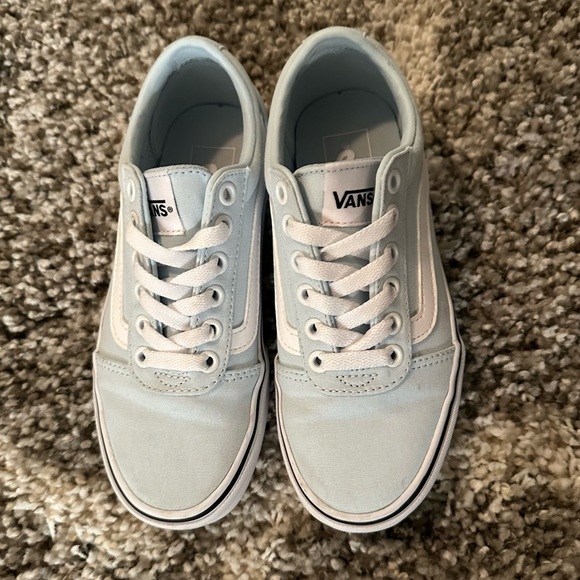 Vans Women's Ward Low Top Sneaker - Picture 2 of 8